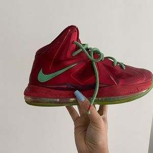 Lebron 10 worm a couple of times